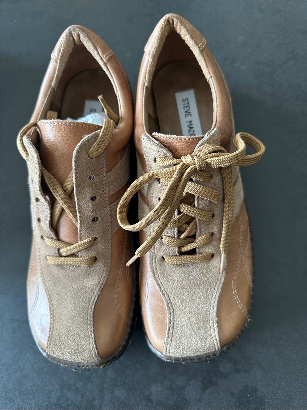 Vintage SALE!!! Steve Madden Never worn Women’s Tan Suede & Leather Sneakers